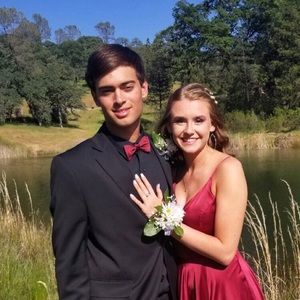 Meet your Posher, Mia